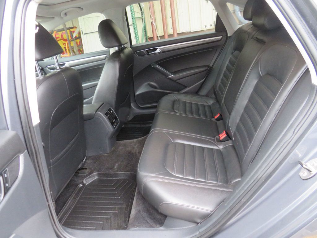 Volkswagen Passat photo 11
