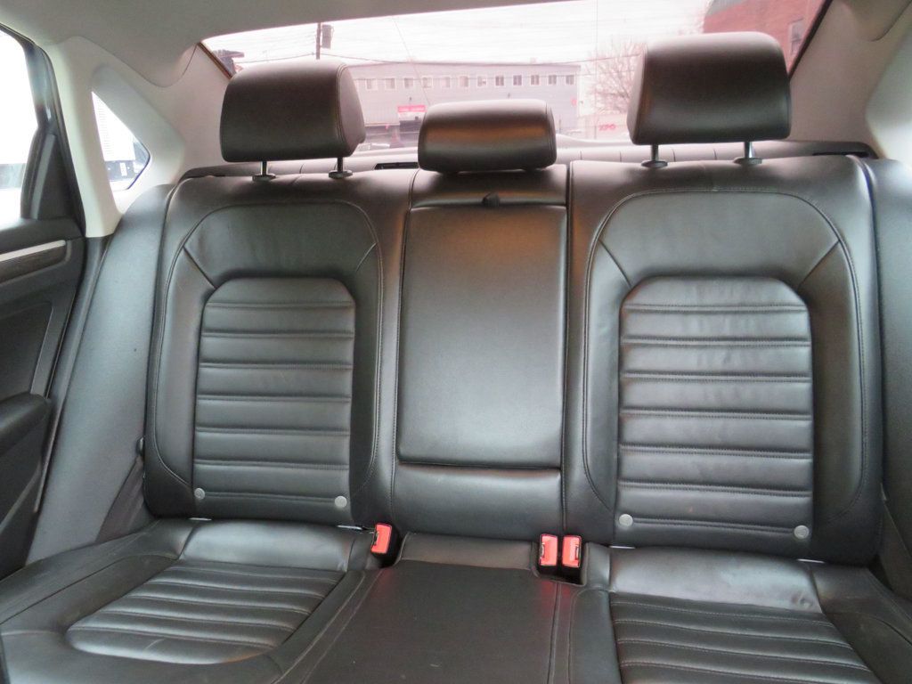 Volkswagen Passat photo 12