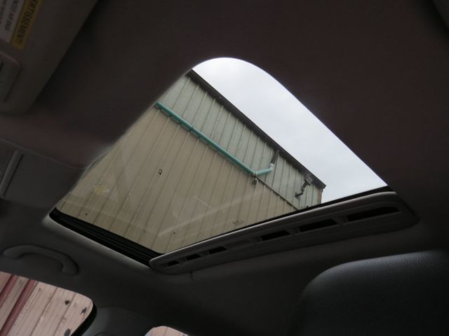 2017 Volkswagen Passat 1.8T SEL Premium Automatic (Clear Title) - 22951828 - 12