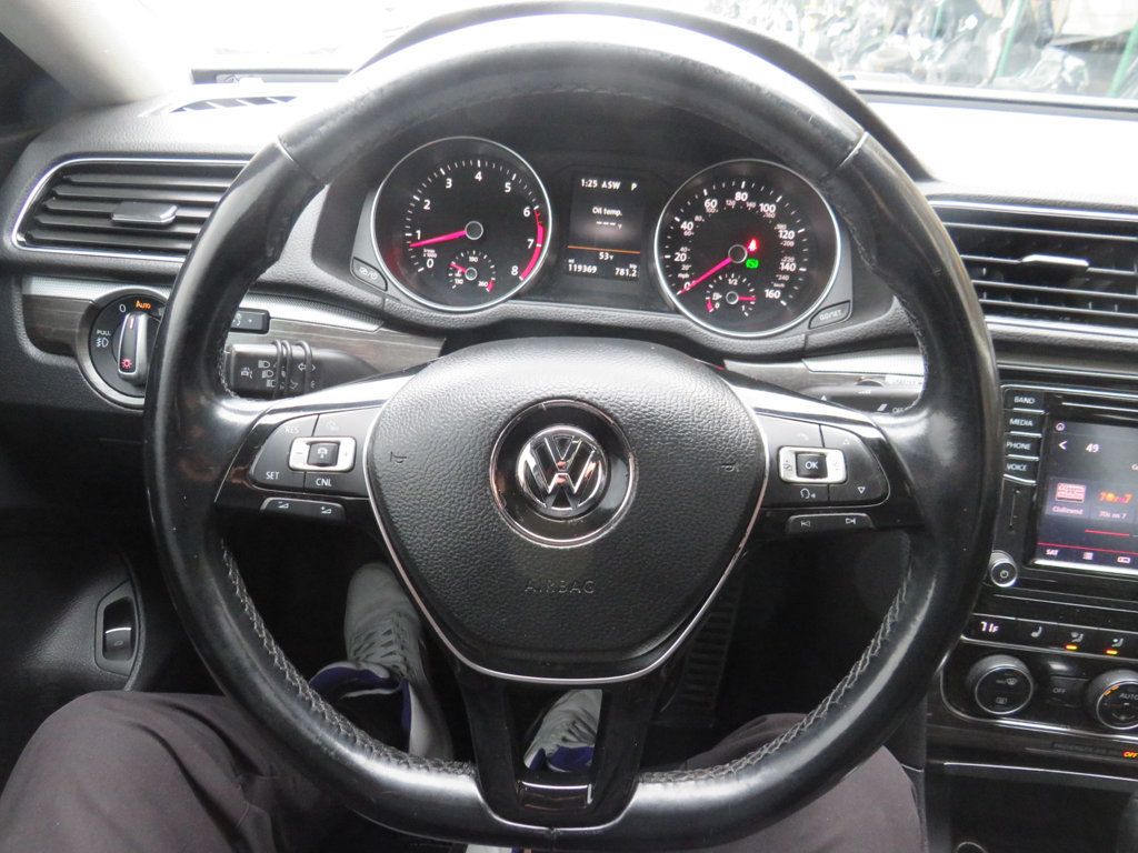 Volkswagen Passat photo 14