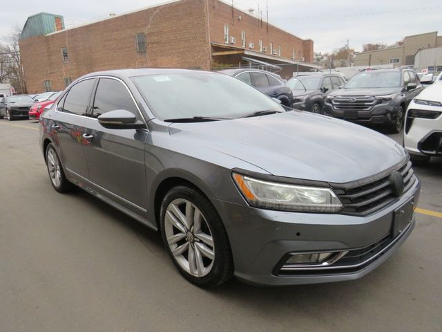 2017 Volkswagen Passat 1.8T SEL Premium Automatic (Clear Title) - 22951828 - 2