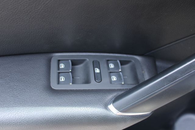 2017 Volkswagen Passat 1.8T SE w/Technology Automatic - 23051555 - 25