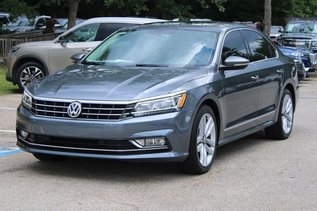 2017 Volkswagen Passat 1.8T SE w/Technology Automatic - 23051555 - 2