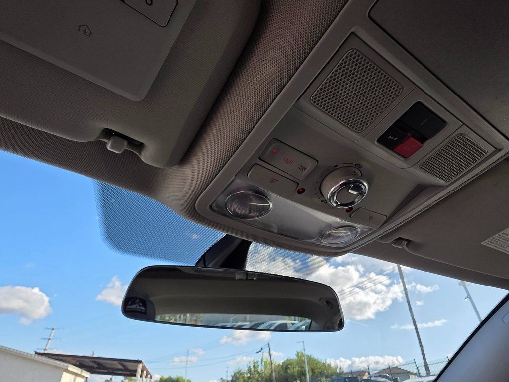 2017 Volkswagen Passat 1.8T SE w/Technology Automatic - 22950257 - 36