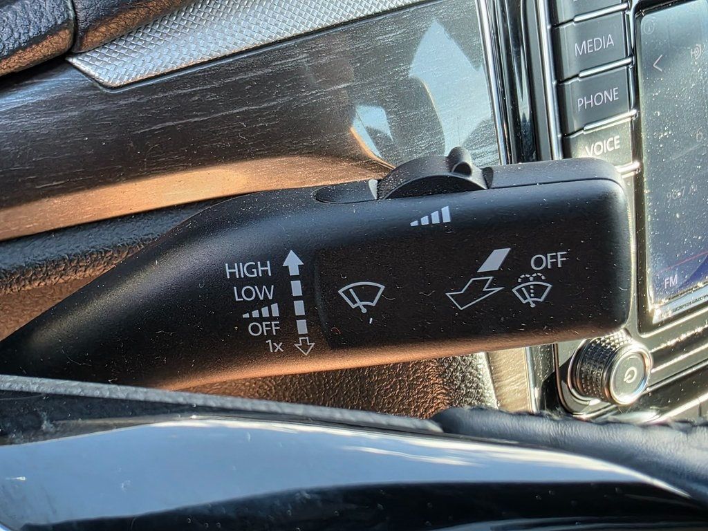 2017 Volkswagen Passat 1.8T SE w/Technology Automatic - 22950257 - 38