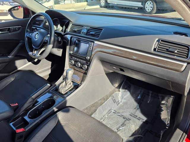 2017 Volkswagen Passat 1.8T SE w/Technology Automatic - 22950257 - 8