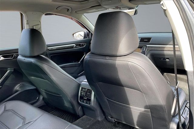 2017 Volkswagen Passat 1.8T SE w/Technology Automatic - 22980309 - 15