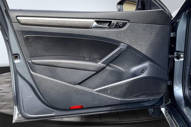 2017 Volkswagen Passat 1.8T SE w/Technology Automatic - 22980309 - 8