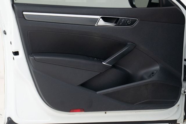 2017 Volkswagen Passat 2017 VOLKSWAGON PASSAT TSI R- LINE - 22929984 - 19