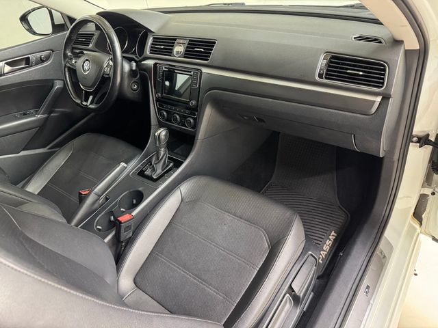 2017 Volkswagen Passat 2017 VOLKSWAGON PASSAT TSI R- LINE - 22929984 - 22