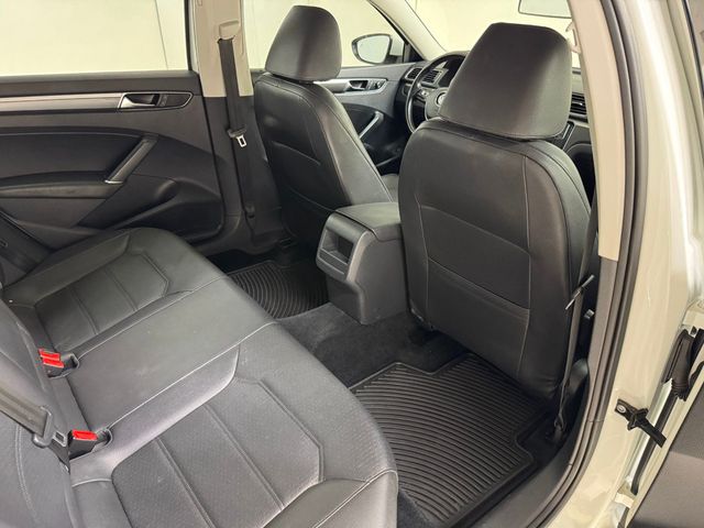 2017 Volkswagen Passat 2017 VOLKSWAGON PASSAT TSI R- LINE - 22929984 - 29