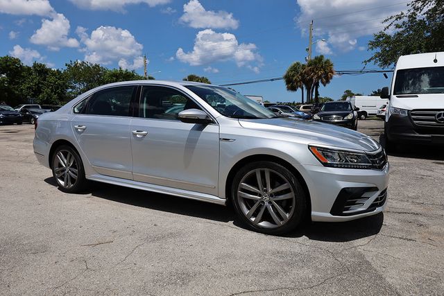 2017 VOLKSWAGEN PASSAT R-Line w/Comfort Pkg Automatic - 23025167 - 0