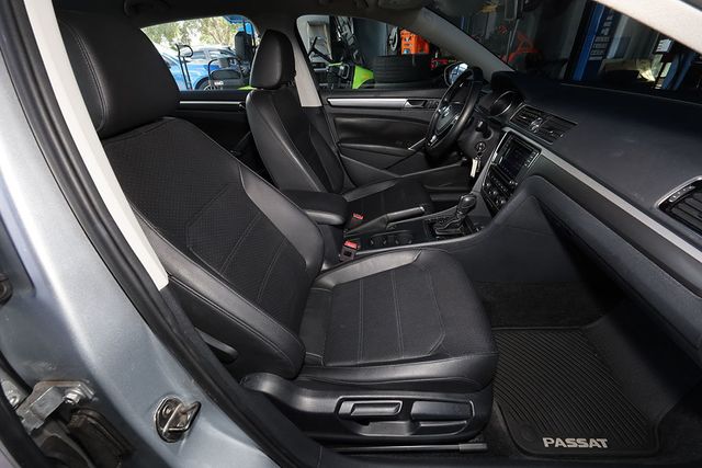 2017 VOLKSWAGEN PASSAT R-Line w/Comfort Pkg Automatic - 23025167 - 12