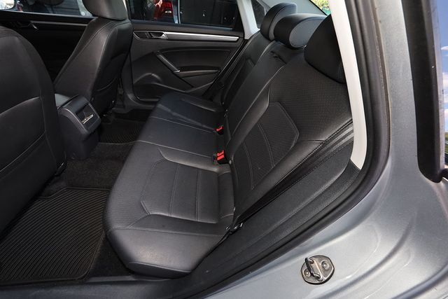 2017 VOLKSWAGEN PASSAT R-Line w/Comfort Pkg Automatic - 23025167 - 13