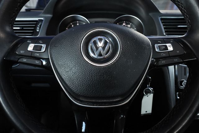 2017 VOLKSWAGEN PASSAT R-Line w/Comfort Pkg Automatic - 23025167 - 25