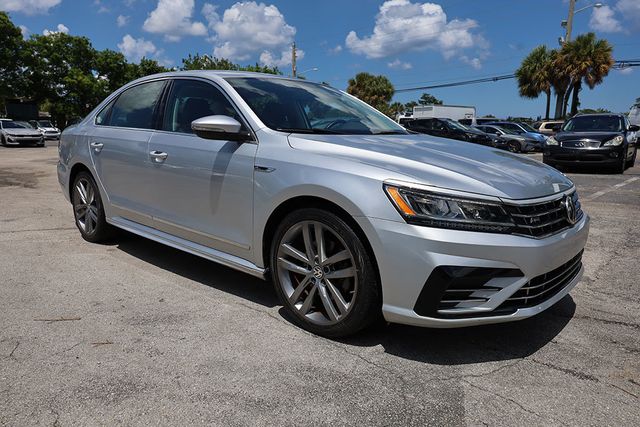 2017 VOLKSWAGEN PASSAT R-Line w/Comfort Pkg Automatic - 23025167 - 32