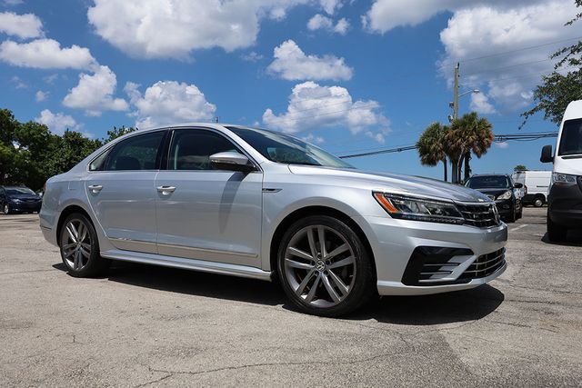 2017 VOLKSWAGEN PASSAT R-Line w/Comfort Pkg Automatic - 23025167 - 4