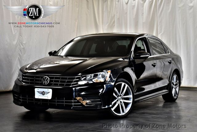 2017 Volkswagen Passat R-Line w/Comfort Pkg Automatic - 22582698 - 0