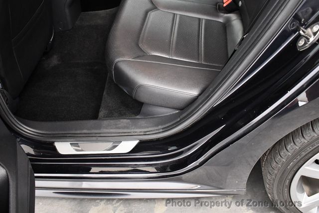 2017 Volkswagen Passat R-Line w/Comfort Pkg Automatic - 22582698 - 12