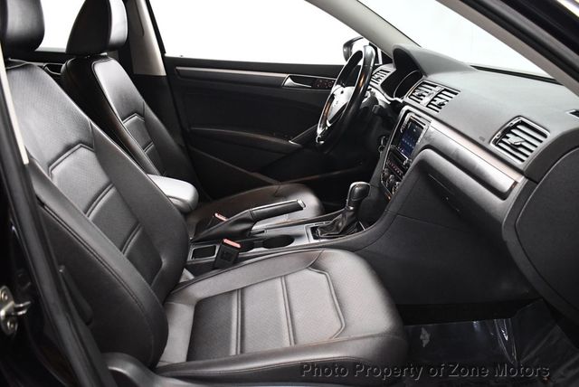 2017 Volkswagen Passat R-Line w/Comfort Pkg Automatic - 22582698 - 15