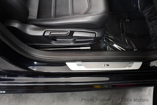 2017 Volkswagen Passat R-Line w/Comfort Pkg Automatic - 22582698 - 18