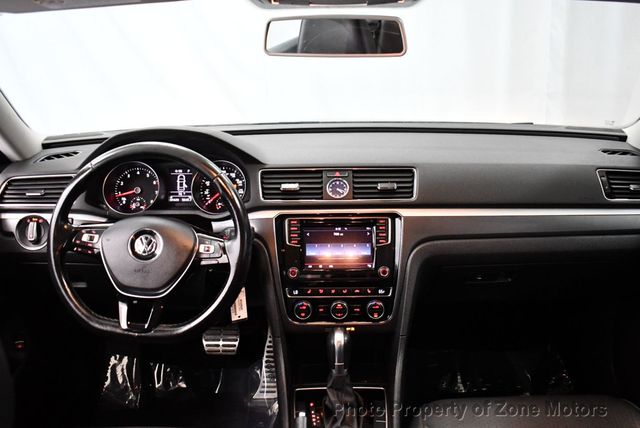 2017 Volkswagen Passat R-Line w/Comfort Pkg Automatic - 22582698 - 19