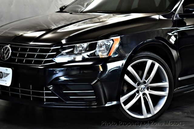 2017 Volkswagen Passat R-Line w/Comfort Pkg Automatic - 22582698 - 2