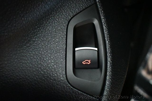 2017 Volkswagen Passat R-Line w/Comfort Pkg Automatic - 22582698 - 33