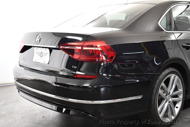 2017 Volkswagen Passat R-Line w/Comfort Pkg Automatic - 22582698 - 5