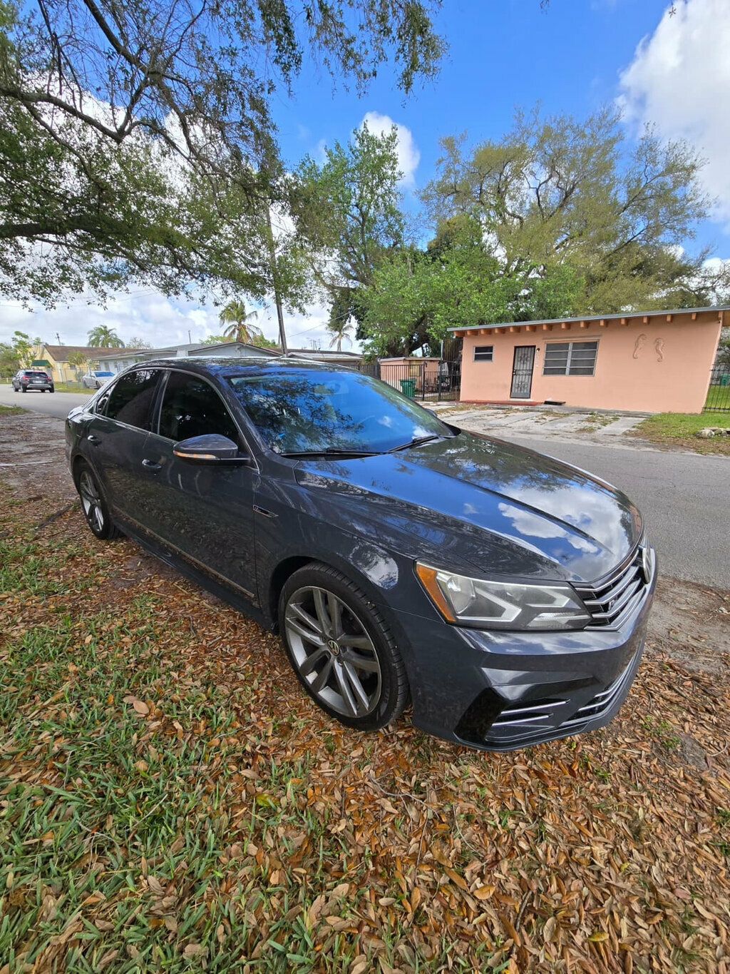 2017 Volkswagen Passat R-Line w/Comfort Pkg Automatic - 22994428 - 3