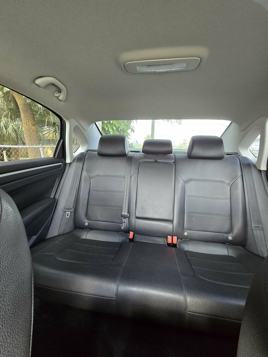 2017 Volkswagen Passat R-Line w/Comfort Pkg Automatic - 22994428 - 7