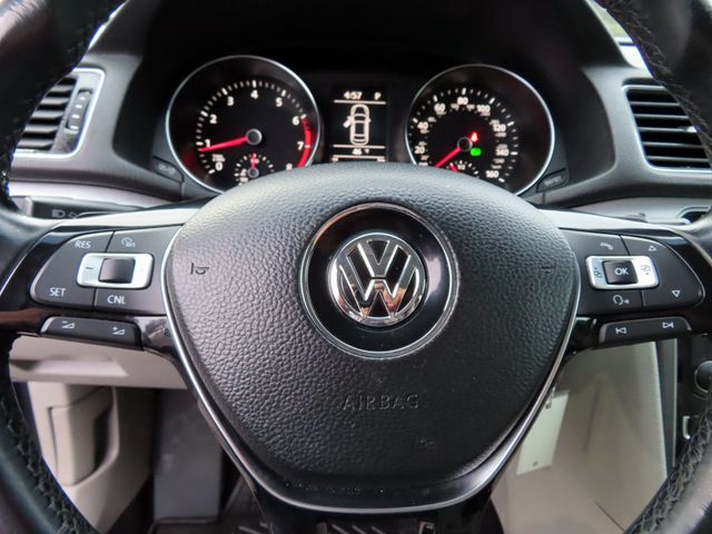 2017 Volkswagen Passat R-Line w/Comfort Pkg Automatic - 22992844 - 36