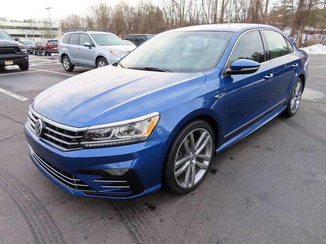 2017 Volkswagen Passat R-Line w/Comfort Pkg Automatic - 22992844 - 3
