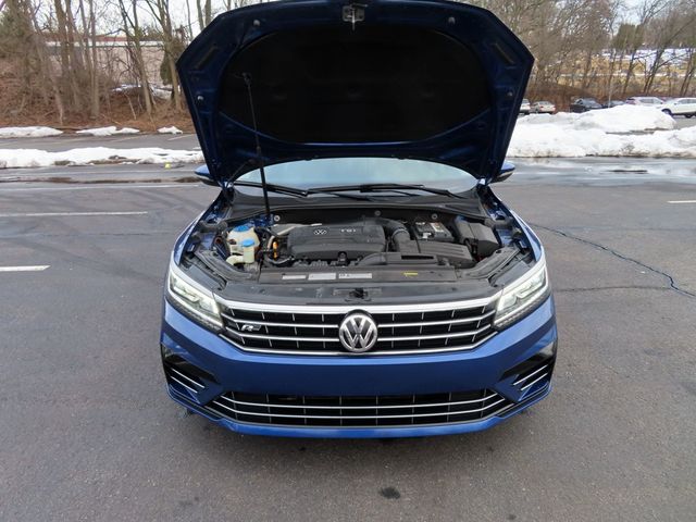 2017 Volkswagen Passat R-Line w/Comfort Pkg Automatic - 22992844 - 39