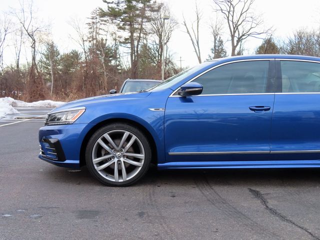 2017 Volkswagen Passat R-Line w/Comfort Pkg Automatic - 22992844 - 5