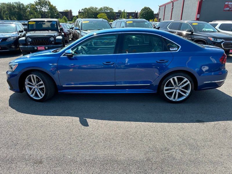 2017 Volkswagen Passat R-Line w/Comfort Pkg Automatic - 22915526 - 1