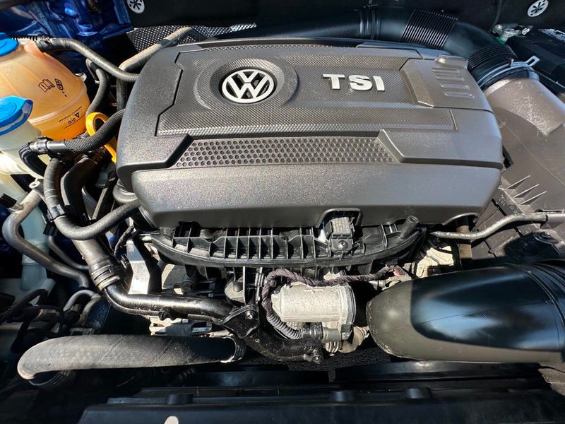 2017 Volkswagen Passat R-Line w/Comfort Pkg Automatic - 22915526 - 28