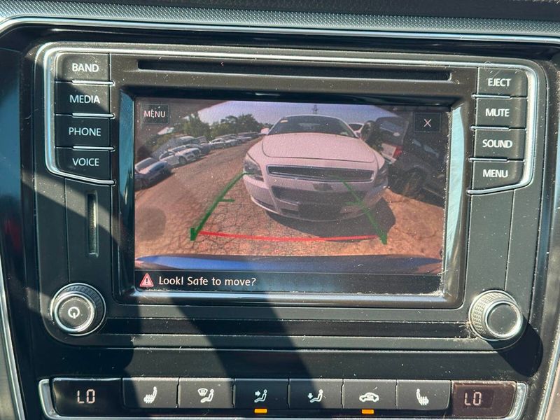 2017 Volkswagen Passat R-Line w/Comfort Pkg Automatic - 22915526 - 49