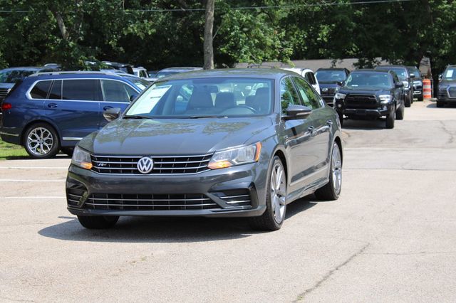 2017 Volkswagen Passat R-Line w/Comfort Pkg Automatic - 23032820 - 2