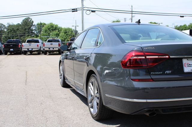 2017 Volkswagen Passat R-Line w/Comfort Pkg Automatic - 23032820 - 29