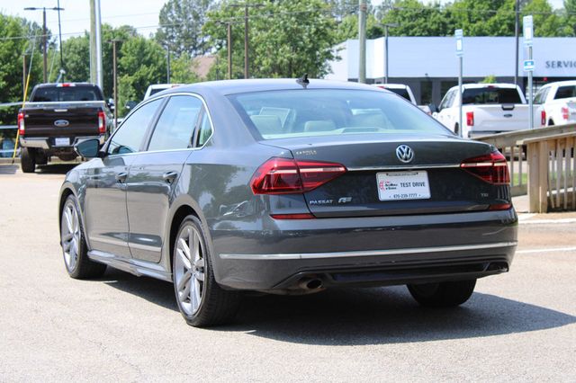 2017 Volkswagen Passat R-Line w/Comfort Pkg Automatic - 23032820 - 5