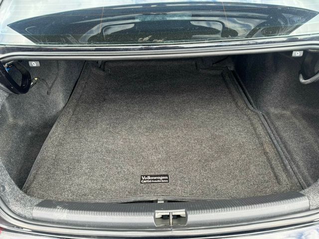 2017 Volkswagen Passat R-Line w/Comfort Pkg Automatic - 23016920 - 7