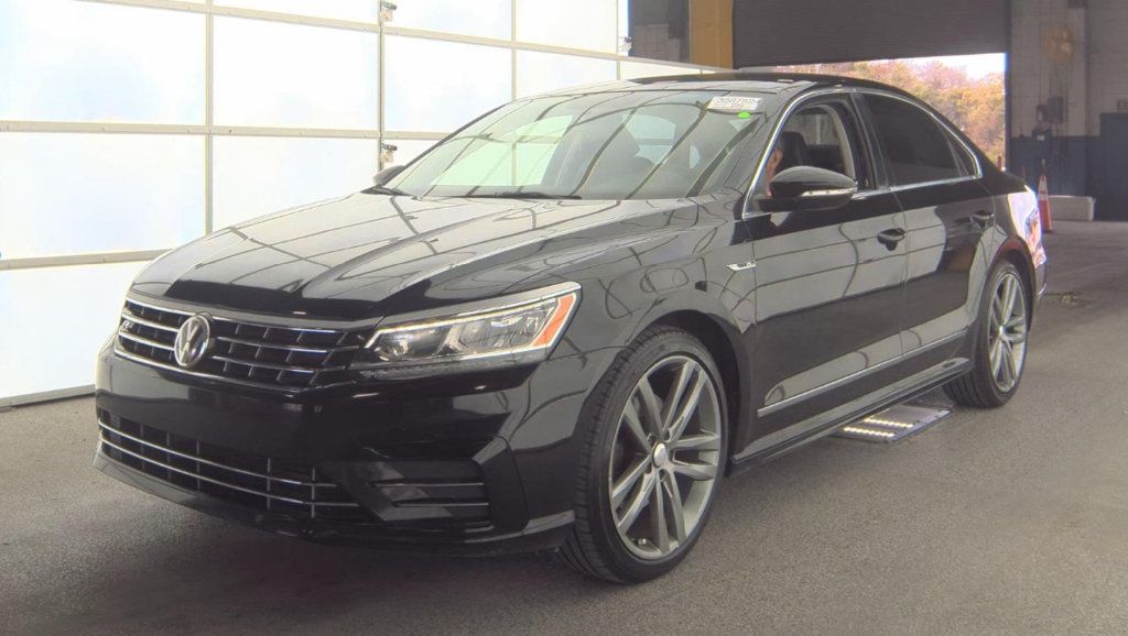2017 Volkswagen Passat R-Line w/Comfort Pkg Automatic - 23026918 | Video 1