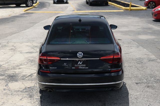 2017 Volkswagen Passat R-Line w/Comfort Pkg Automatic - 23026918 - 11