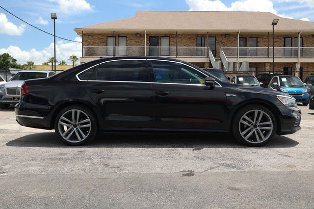 2017 Volkswagen Passat R-Line w/Comfort Pkg Automatic - 23026918 - 15