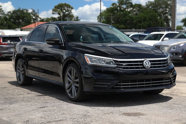2017 Volkswagen Passat R-Line w/Comfort Pkg Automatic - 23026918 - 17