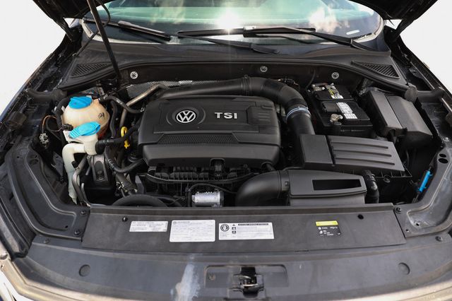 2017 Volkswagen Passat R-Line w/Comfort Pkg Automatic - 23026918 - 47