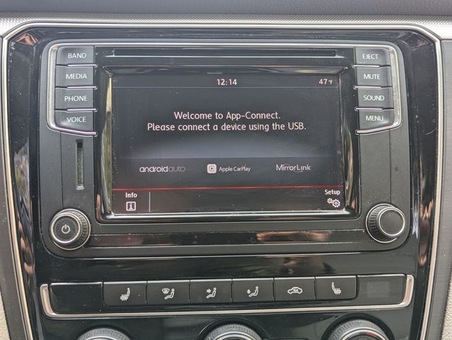 2017 Volkswagen Passat R-Line w/Comfort Pkg Automatic - 22974918 - 16