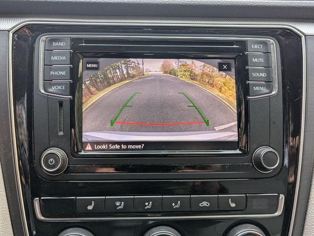 2017 Volkswagen Passat R-Line w/Comfort Pkg Automatic - 22974918 - 17