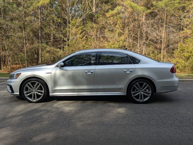 2017 Volkswagen Passat R-Line w/Comfort Pkg Automatic - 22974918 - 4